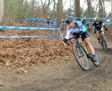 Van Gilder pushes through a descent. © Natalia Boltukhova | Pedal Power Photography