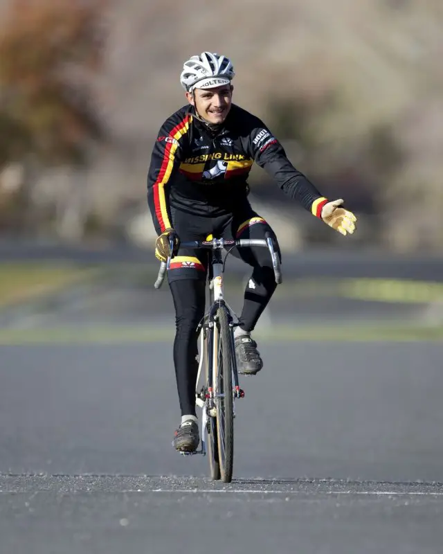 Evan Sarna takes second in the singlespeed division. NCNCA 2010 Cyclocross Districts. © Tim Westmore