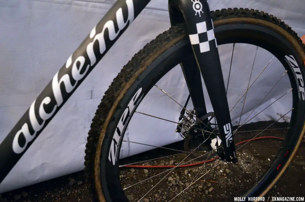 The ENVE front fork matches the frame\'s paint perfectly. © Cyclocross Magazine