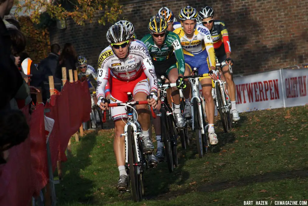 A Baboco racer leads the charge.  © Bart Hazen