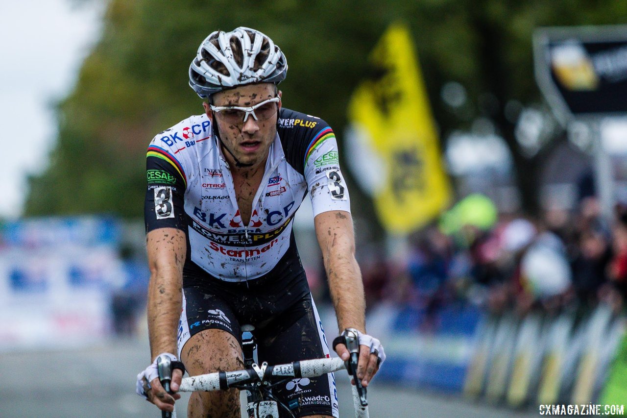 Niels Albert  with Shimano disc brakes at the 2013 Koppenbergcross. © Cyclocross Magazine