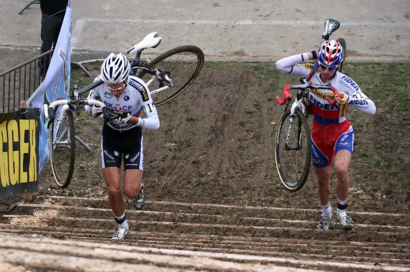 Albert and Stybar on the stairs at Nommay. ? Bart Hazen