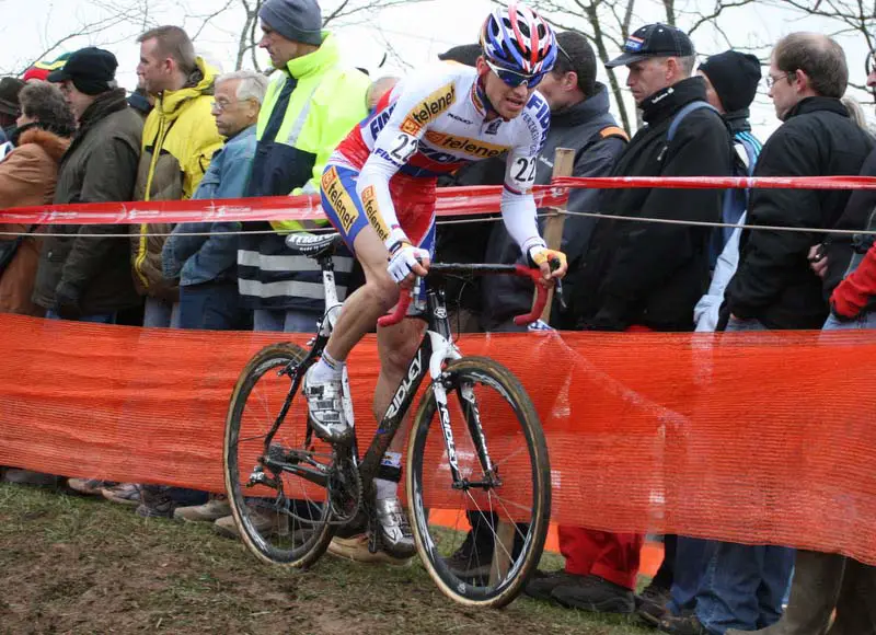 Stybar navigates an off-camber section of the World Cup course. ? Bart Hazen