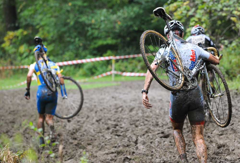 Even the top men couldn\'t make it through some mud.  ©  Jeff Bramhall