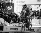 Sven Nys bunnyhops the planks in Tabor Part 4 ? Joe Sales