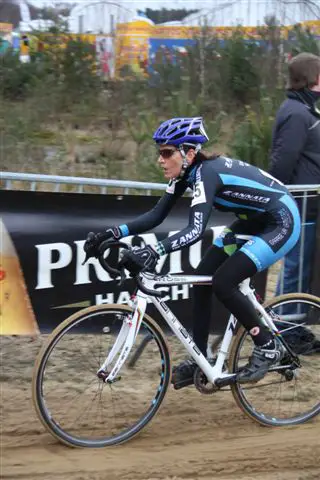 Christine Vardaros racing in Oostmalle. ? Dirk Verhelst