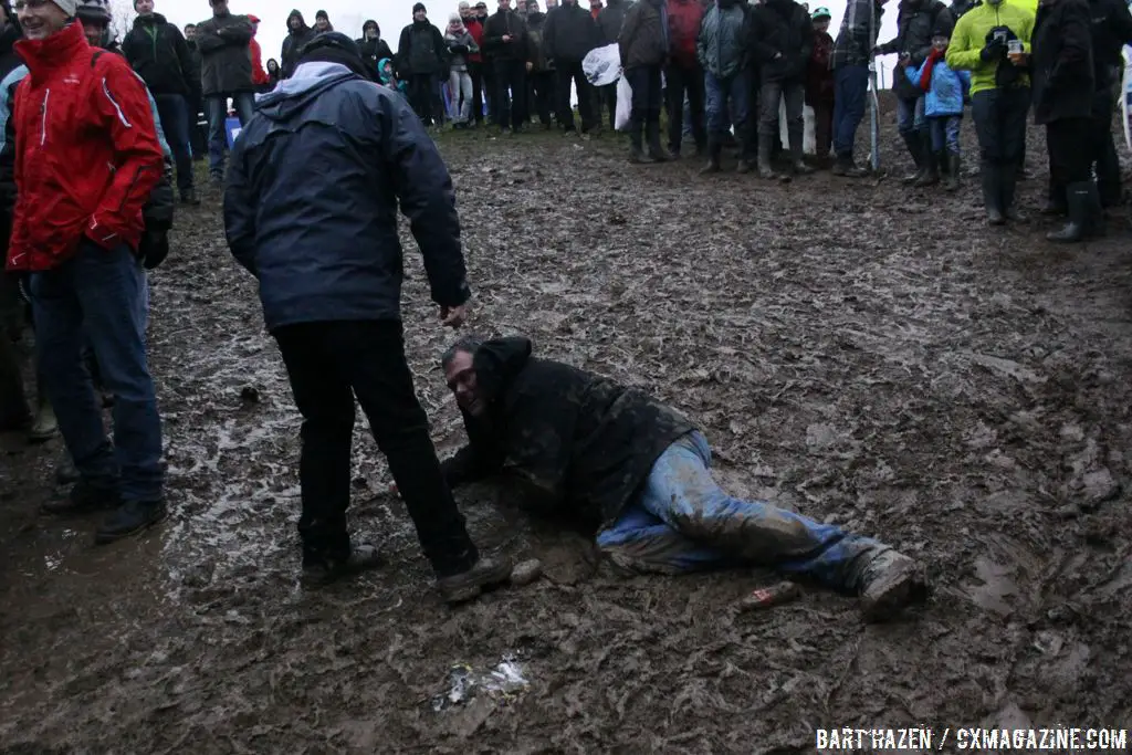 The mud wasn\'t just treacherous for the racers...  © Bart Hazen