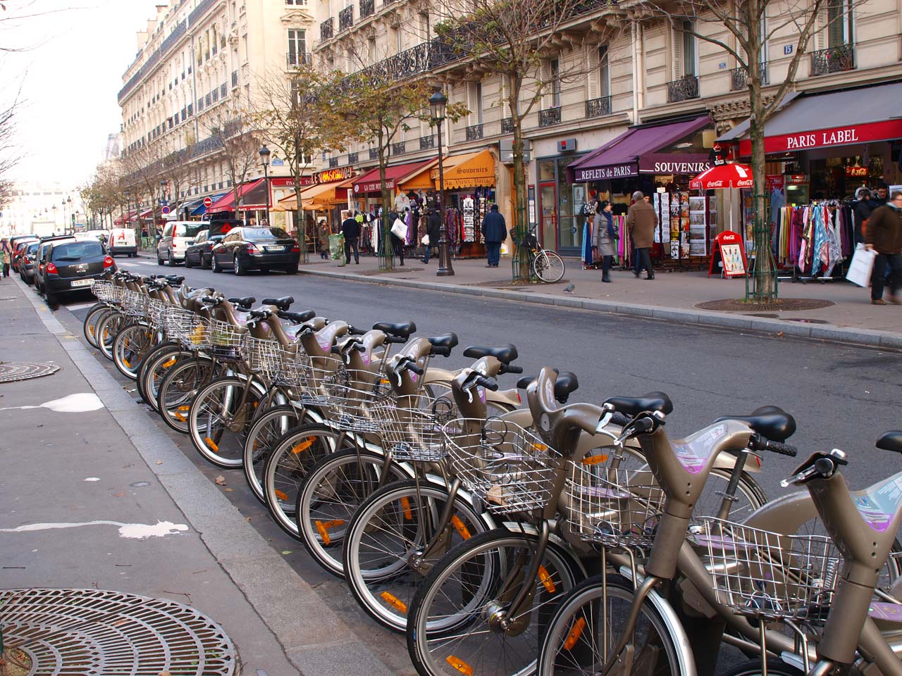 Rental town bikes ©Christine Vardaros