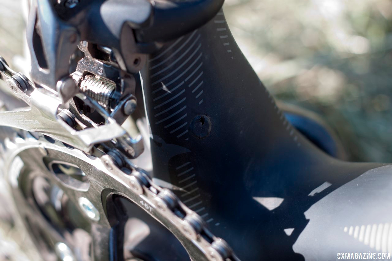 Shimano’s Ultegra FD-6700 Front Derailleur takes care of shifting up front. © Cyclocross Magazine