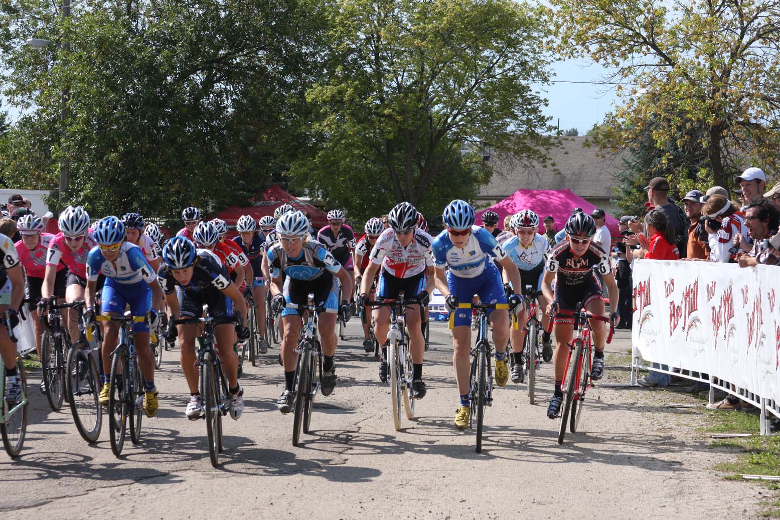 The Women charge for the first turn on day two. by Amy Dykema
