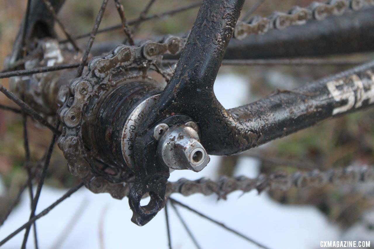 Craig uses a half link to find his magic gear of 42x16 without a tensioner © Cyclocross Magazine