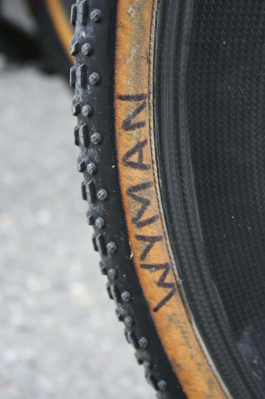 Wyman marks her tires to avoid confusion in the pits. ? Cyclocross Magazine
