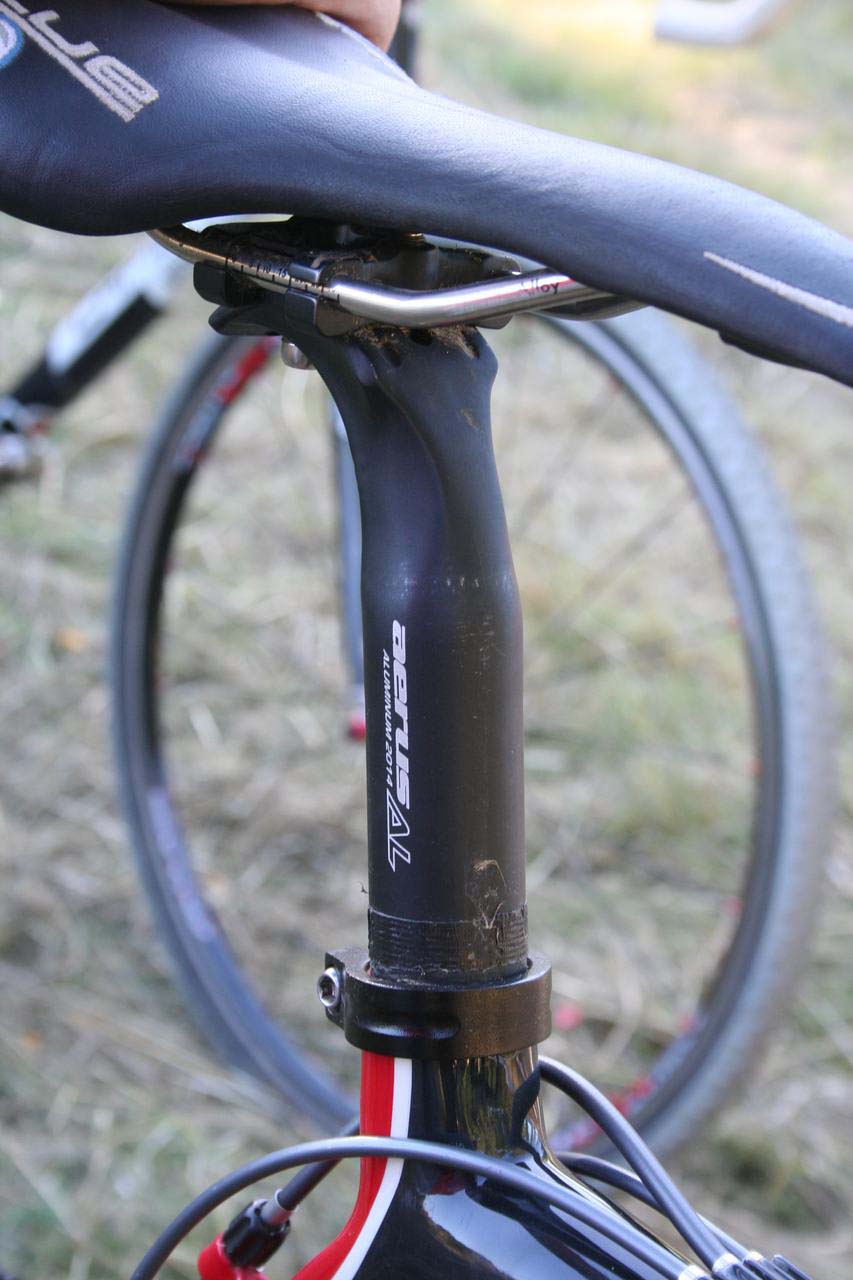 The alloy seatpost seen here was one of the only non-carbon parts. © Cyclocross Magazine