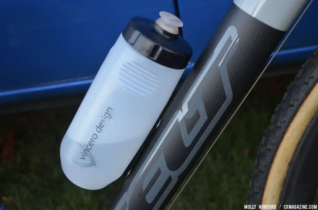 Vincero Designs magnetized water bottles make for easy training on the Keough Cyclocross team bikes. © Cyclocross Magazine