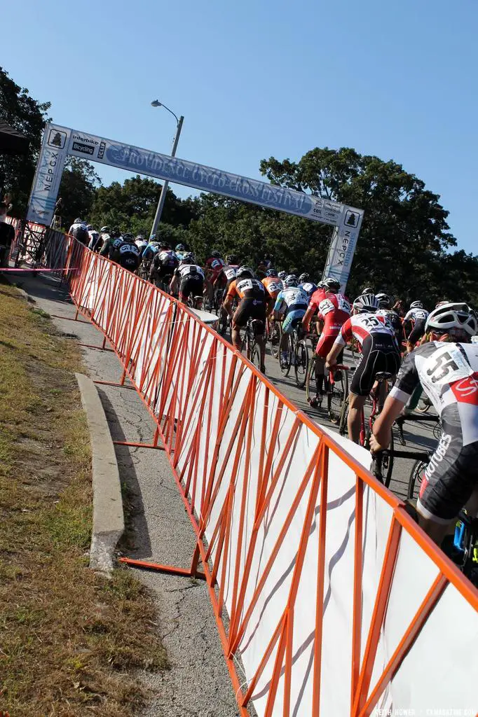 The field is strong out heading through the start-finish.© Cyclocross Magazine