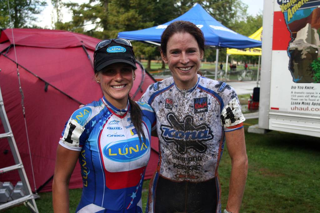 Nash and Simms pose post-race. Photo by Robbie Carver