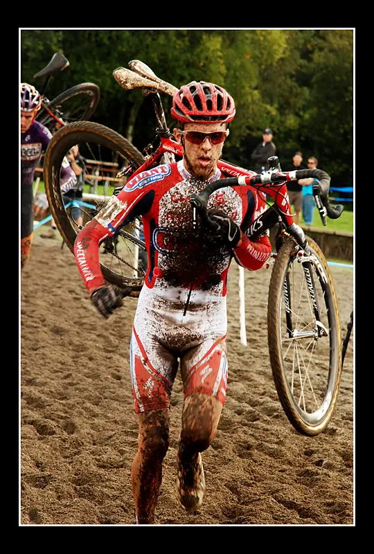 Cal-Giant may want to rethink the amount of white in their kits. © Suzanne Marie