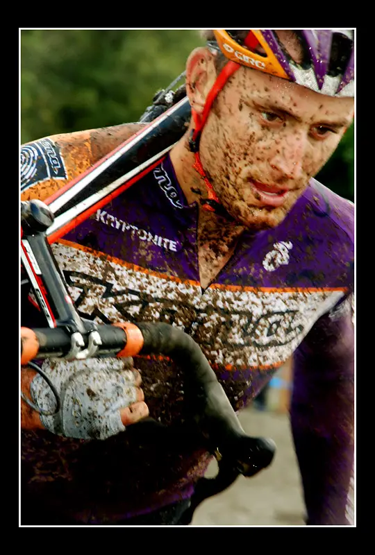 Trebon keeps his eyes up as he races in Seattle. © Suzanne Marie