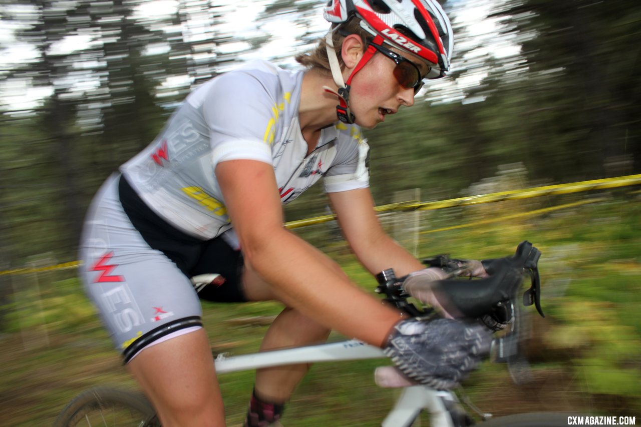Laura Winberry finished in fifth, just two spots out of the pro contract. © Cyclocross Magazine