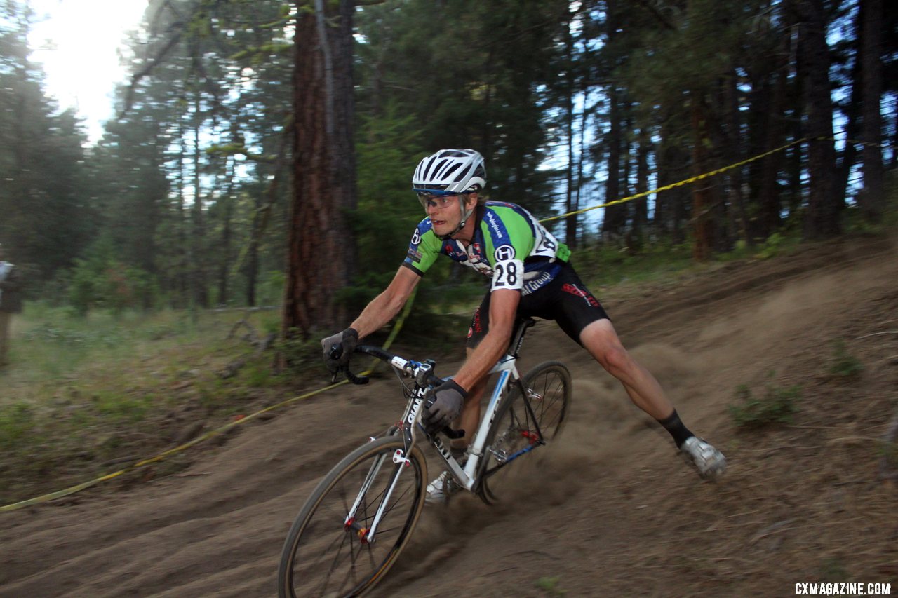 Raleigh-Midsummer-Night-cyclocross-race-2011-eliteIMG_2956-ae_1