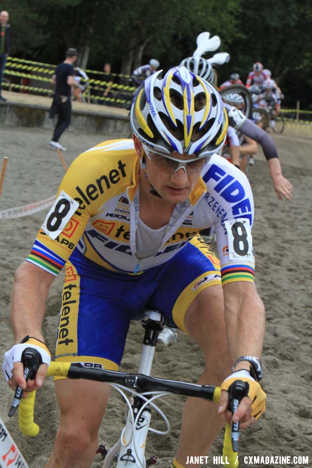 Bart Wellens added to his advantage every time through the beach. ©Janet Hill