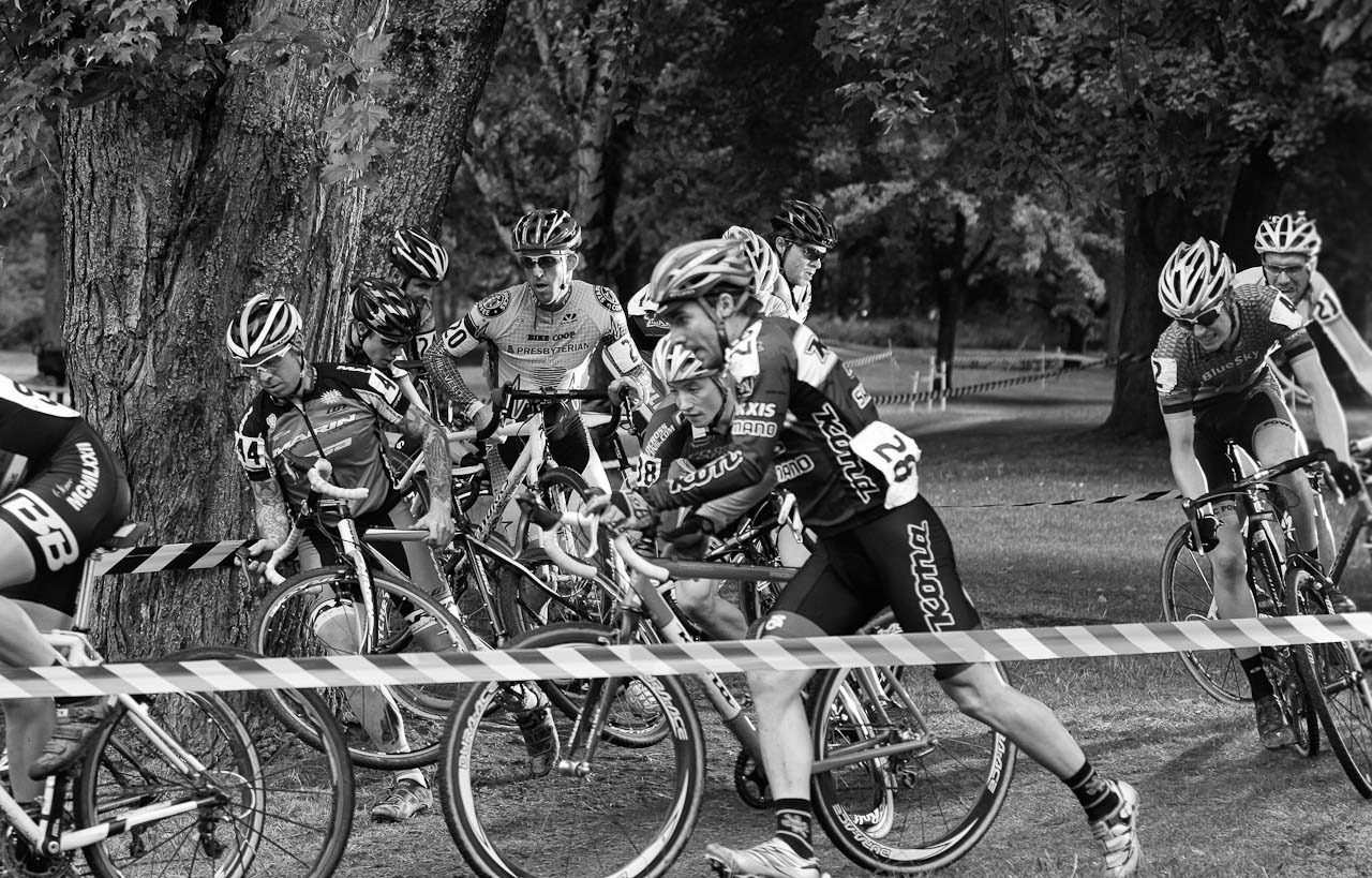 Rapha Focus GP: Traffic jam early in the race. © Doug Brons