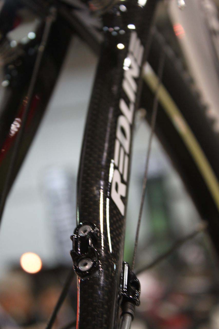 Redline is ready for riders opting to go full rear cable housing. © Cyclocross Magazine