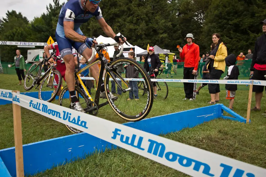 Rochester NY\'s Rohrbach’s Ellison Park UCI Cyclocross Race, Day 1. © Brian Boucheron