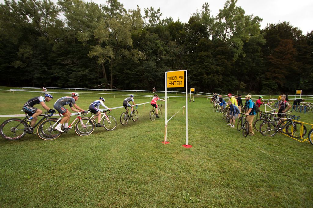 Rochester NY\'s Rohrbach’s Ellison Park UCI Cyclocross Race, Day 1. © Brian Boucheron