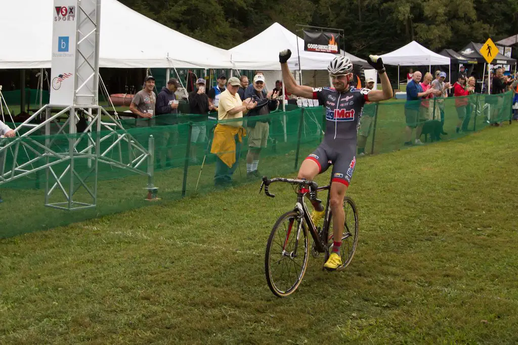 Rochester NY\'s Rohrbach’s Ellison Park UCI Cyclocross Race, Day 1. © Brian Boucheron