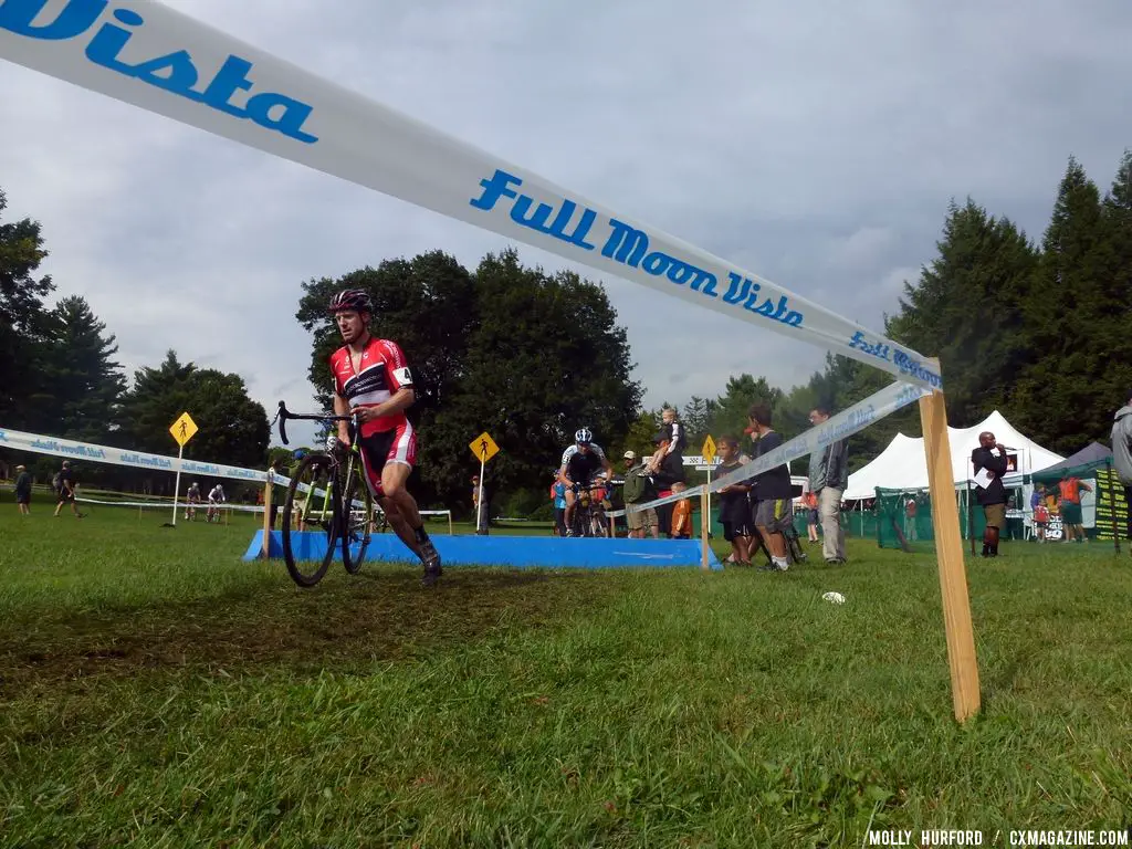 Rochester Elite Men Day 1. © Cyclocross Magazinejpow-ncc_46