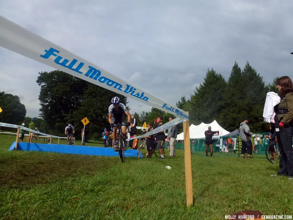 Rochester Elite Men Day 1. © Cyclocross Magazine