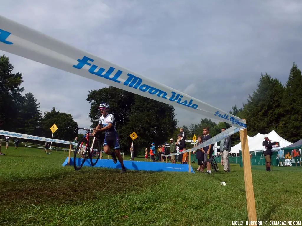 Rochester Elite Men Day 1. © Cyclocross Magazine