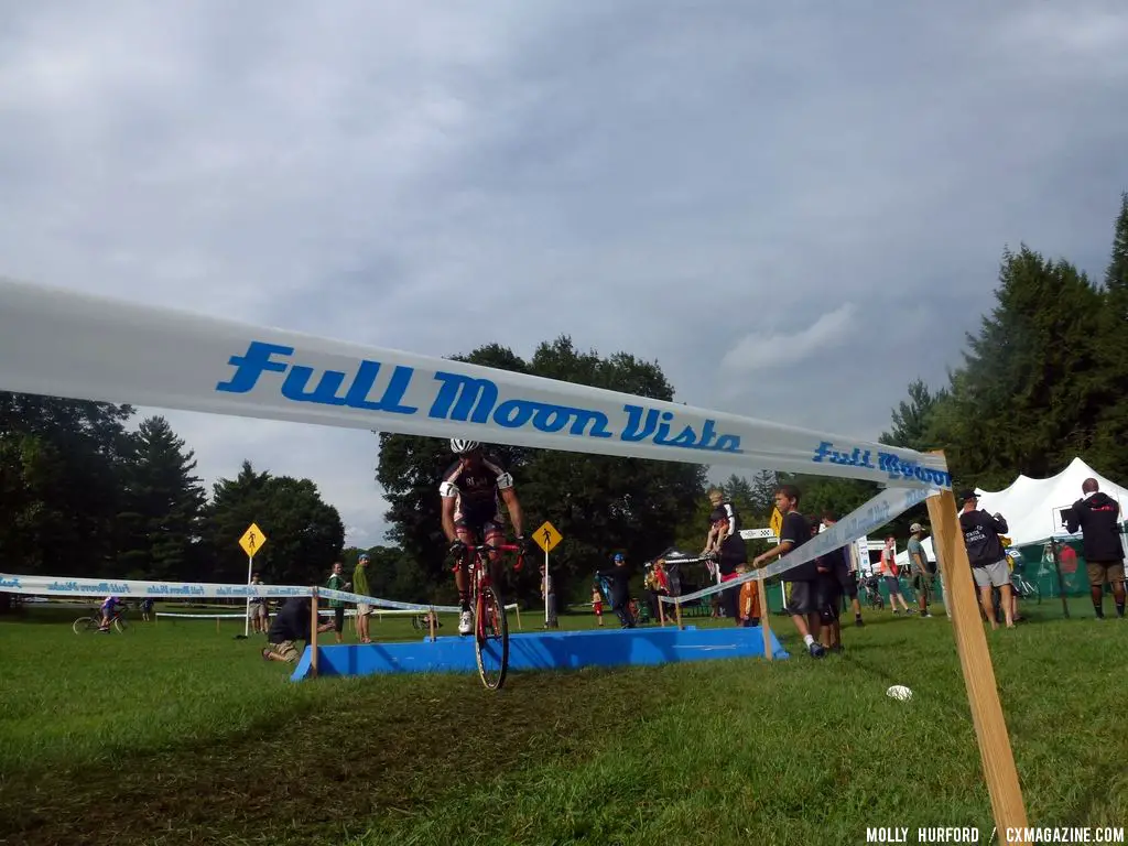 Rochester Elite Men Day 1. © Cyclocross Magazine