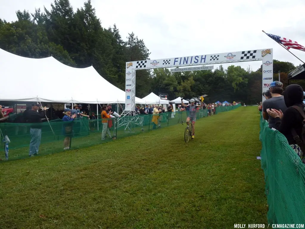 Rochester Elite Men Day 1. © Cyclocross Magazine