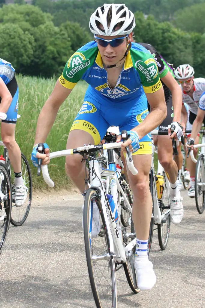 Eddy van IJzendoorn out of the saddle © Bart Hazen