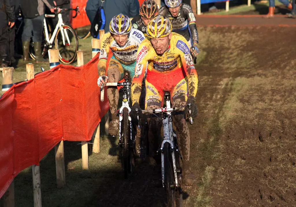 Klaas Vantornout and Bart Wellens lead group through the mud. ? Bart Hazen
