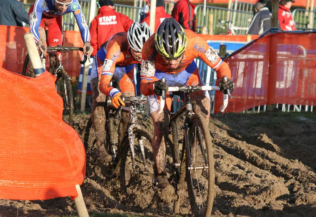 Michiel Van der Heijden powers through the mud. ? Bart Hazen