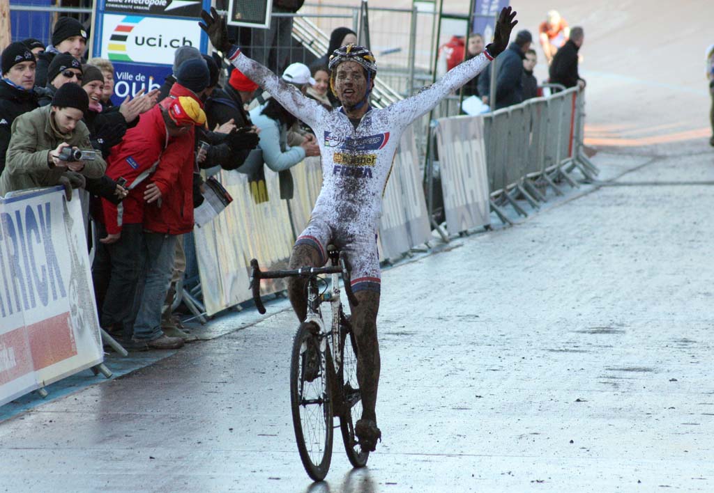 Meeusen takes the win on the famous Roubaix velodrome. ? Bart Hazen