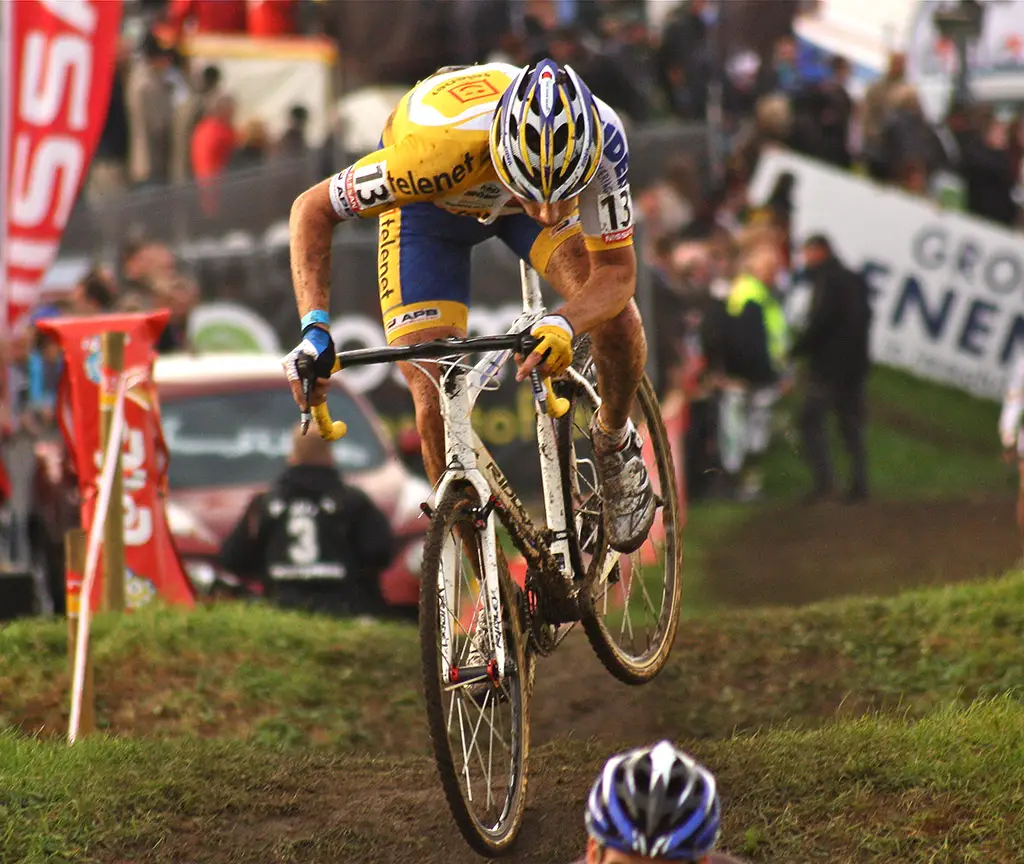 Rob Peeters catches a little air going over the big bumps © Dan Seaton