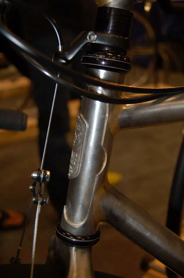 Winter uses a bilaminate head tube design in which the lug runs the entire height of the head tube on its rear side. This adds a considerable amount of strength for when you miscalculate your dismount and slam your front wheel into the barrier. ? Dave Lawson