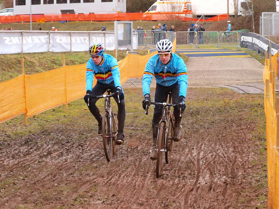 Belgian riders enjoying a pre-ride on the Sankt-Wendel course. © Jonas Bruffaerts
