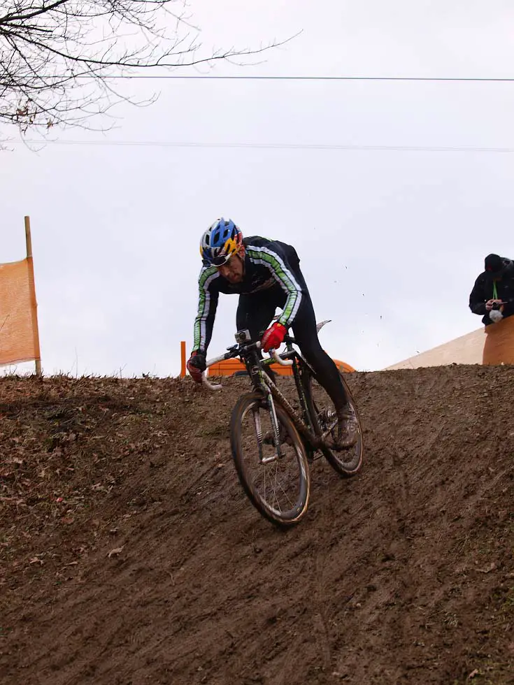 Tim Johnson drops in for a test ride. © Jonas Bruffaerts