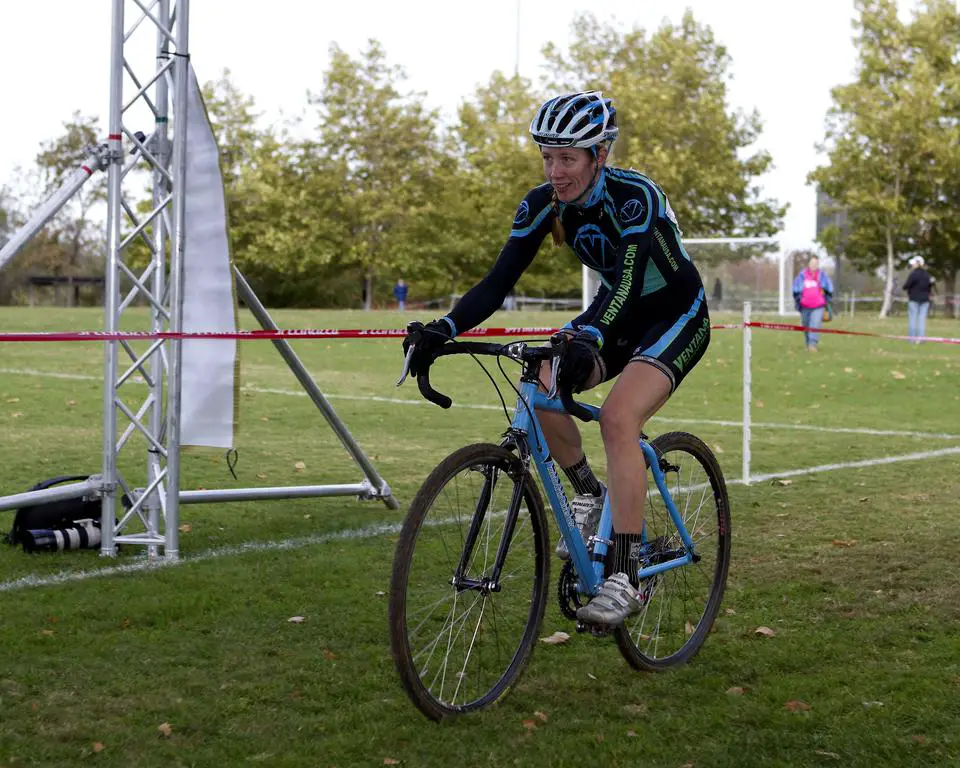 Sarah Maile (Ventana Mountain Bikes) crosses the finish line for the win. ©Tim Westmore