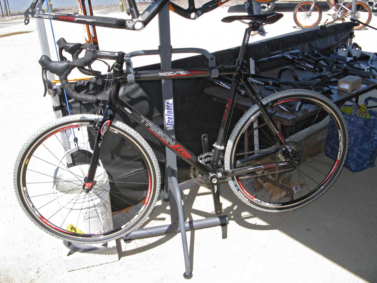 Trigon's XOC-701 carbon cyclocross frame