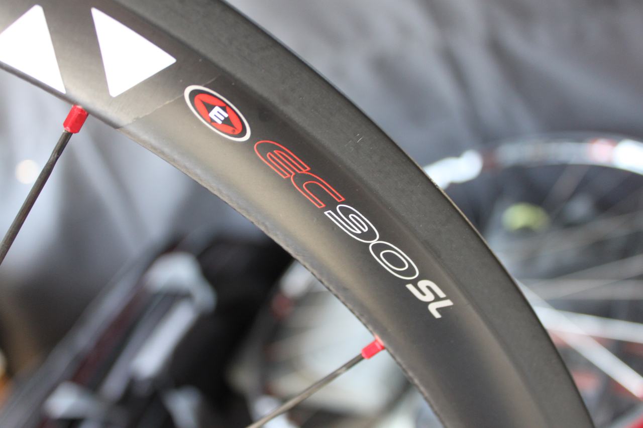 The EC90SL clincher rim has a braking track that  has avoids heat build-up  during long descents, avoiding tire blow-off. ? Cyclocross Magazine