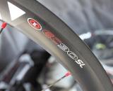 The EC90SL clincher rim has a braking track that  has avoids heat build-up  during long descents, avoiding tire blow-off. ? Cyclocross Magazine