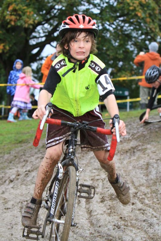 Muddy turns: fear or fun? © Janet Hill