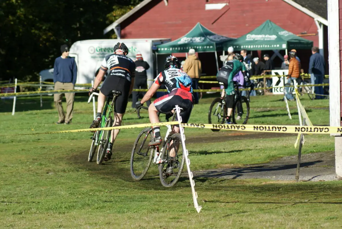 Masters racers ride the barn area © Kenton Berg