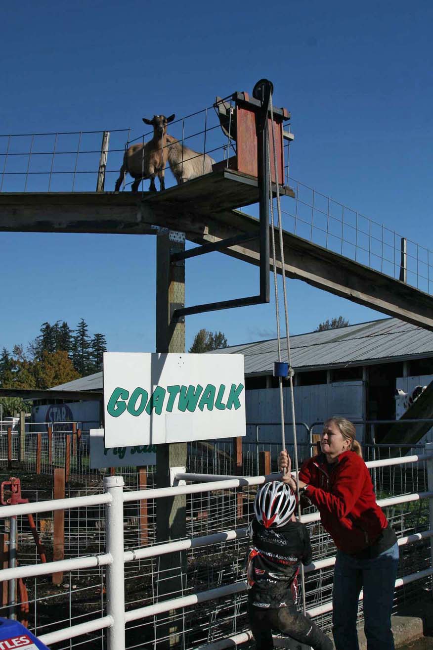 Seattle Cyclocross #5, Maris Farm, November 1, 2009.